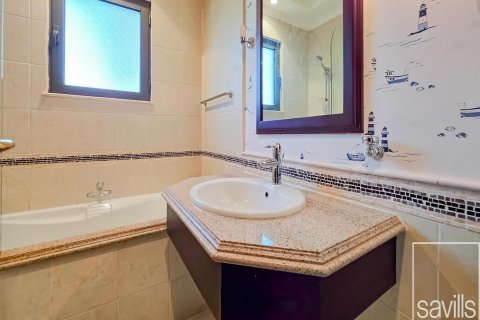 Willa na sprzedaż w Palm Jumeirah, Dubai, ZEA 4 sypialnie, 470 mkw., nr 646262 - zdjęcie 11