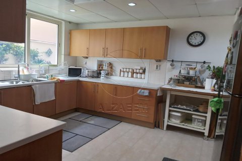 Villa te koop in Al Raha Gardens, Abu Dhabi, VAE 5 slaapkamers, 588 vr.m., nr 615045 - foto 10