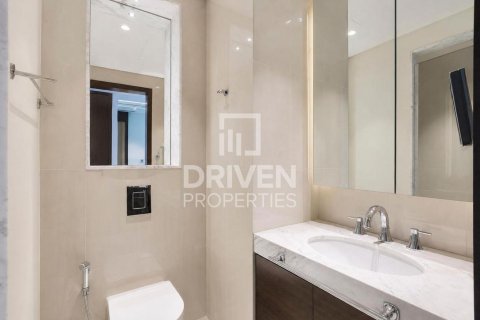 Appartamento in vendita a Downtown Dubai (Downtown Burj Dubai), Dubai, EAU 2 camere da letto, 124.21 mq. № 765018 - foto 9