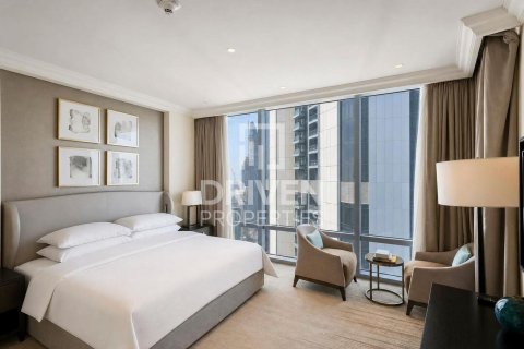 Appartamento in vendita a Downtown Dubai (Downtown Burj Dubai), Dubai, EAU 2 camere da letto, 124.21 mq. № 765018 - foto 7
