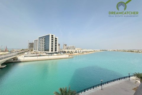Apartment in Mina Al Arab, Ras Al Khaimah, UAE 1 bedroom, 97.5 sq.m. № 588749 - photo 1