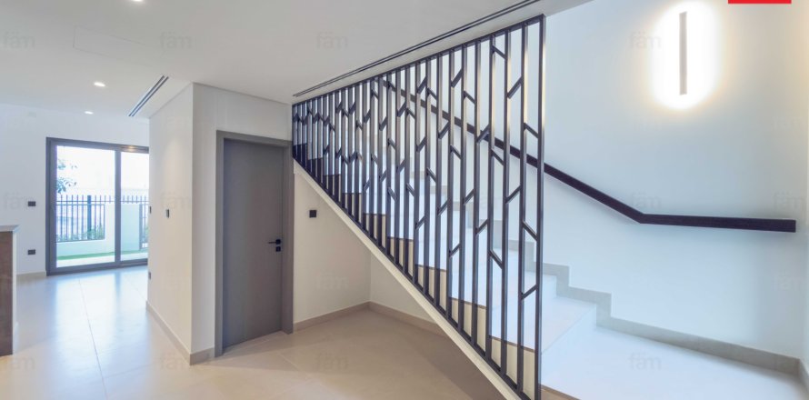 Radový dom v Tilal Al Ghaf, Dubai, SAE 3 spálne, 147 m2 č. 686156