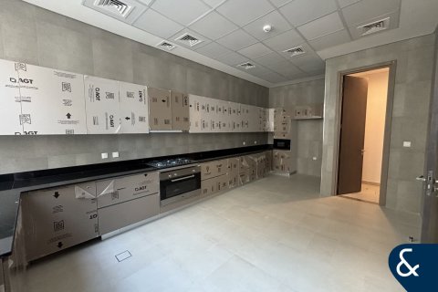 Зняти в оренду віллу в Al Furjan, Дубай, ОАЕ 6 спалень, 617м2, № 685203 - фото 9