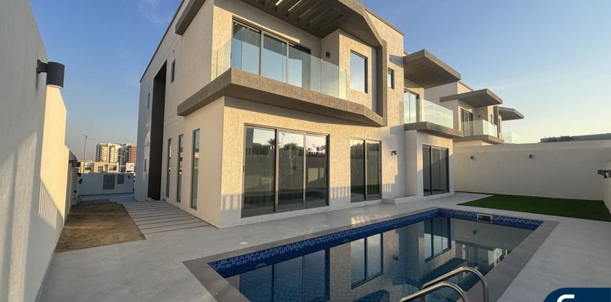 Вілла в Al Furjan, Дубай, ОАЕ 6 спалень, 617м2 № 685203