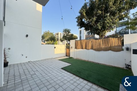Rijtjeshuis in Dubai Land, Dubai, VAE 3 slaapkamers, 183 vr.m. nr 685200