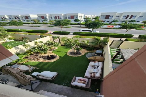 Dubai Land, Dubai, संयुक्त अरब अमीरात में टाउनहाउस, 3 बेडरूम, 177.17 वर्ग मीटर, संख्या 755131