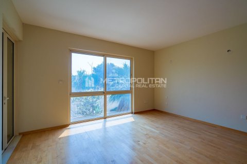 Купить виллу в Al Raha Gardens, Абу-Даби, ОАЭ 5 спален, 579.9м2, № 651728 - фото 13