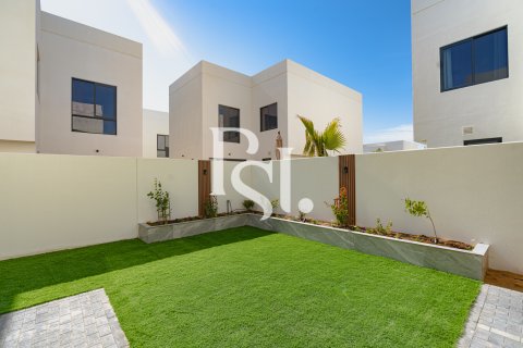 Villa in Yas Island, Abu Dhabi, VAE 5 slaapkamers, 383 vr.m. nr 716425