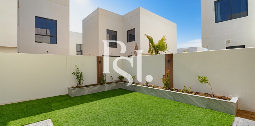 Vila na Yas Island, Abu Dhabi, UAE 5 spavaće sobe, 383 m2 Br. 716425