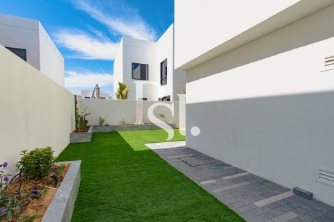 Vila na Yas Island, Abu Dhabi, UAE 5 spavaće sobe, 383 m2 Br. 716425 - Slika 2