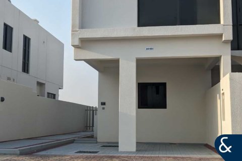 Townhouse sa DAMAC Hills (Akoya by DAMAC), Dubai, UAE 3 silid-tulugan, 175 sq.m. № 671311 - larawan 1
