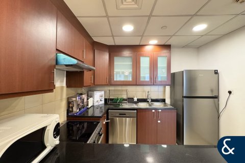 Jumeirah Beach Residence, Dubai, UAE의 임대용 아파트 침실 2개, 132제곱미터 번호 671310 - 사진 6