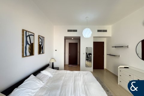 Jumeirah Beach Residence, Dubai, UAE의 임대용 아파트 침실 2개, 132제곱미터 번호 671310 - 사진 16