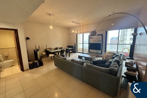 דירה להשכרה ב Jumeirah Beach Residence, Dubai, איחוד האמירויות  2 חדרי שינה, 132 מ"ר, מספר 671310 - תמונה 2