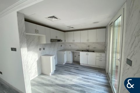 Vilă de închiriat în The Springs, Dubai, EAU 3 dormitoare, 252 mp.  №671316 - poză 2