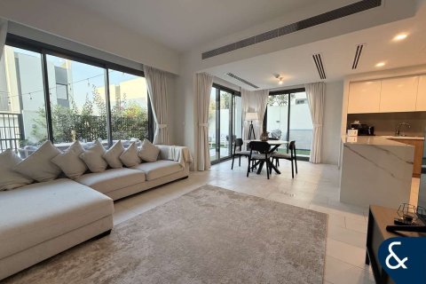 فيلا للإيجار في Dubai Land، دبي، الإمارات العربية المتحدة 4 غرفة نوم ، 216 متر مربع ، رقم 671314 - صورة 3