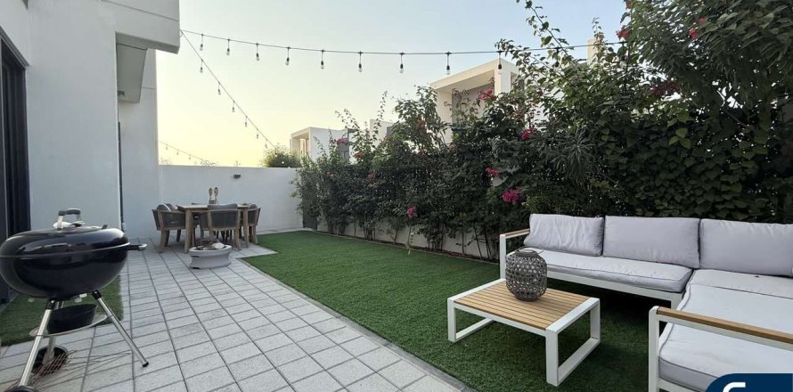 فيلا في Dubai Land، دبي 4 غرفة نوم ، 216 متر مربع . ر قم 671314