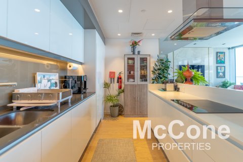 Apartment in Bluewaters, Dubai, UAE 3 bedrooms, 188.87 sq.m. № 587353 - photo 8