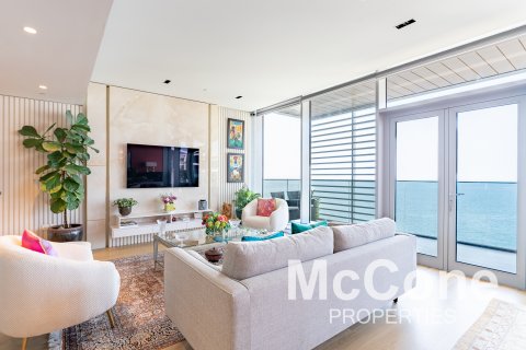 Apartment in Bluewaters, Dubai, UAE 3 bedrooms, 188.87 sq.m. № 587353 - photo 1