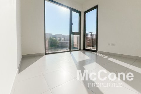 Villetta a schiera in affitto a Dubai South (Dubai World Central), Dubai, EAU 3 camere da letto, 180.6 mq. № 587349 - foto 2