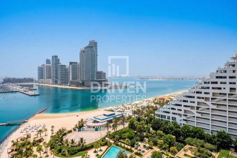 Huoneisto Palm Jumeirah, Dubai, Arabiemiraatit 4 makuuhuonetta, 465.72 m2 № 761471