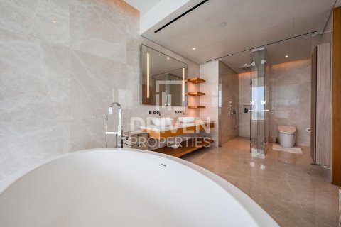 Huoneisto Palm Jumeirah, Dubai, Arabiemiraatit 4 makuuhuonetta, 465.72 m2 № 761471 - kuva 17