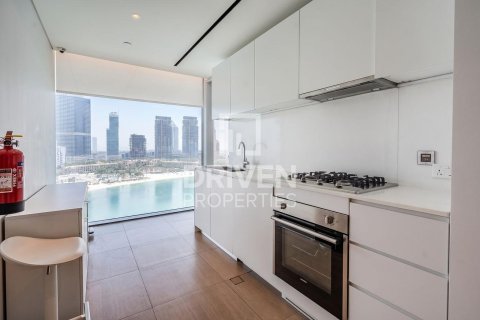 Huoneisto Palm Jumeirah, Dubai, Arabiemiraatit 4 makuuhuonetta, 465.72 m2 № 761471 - kuva 14