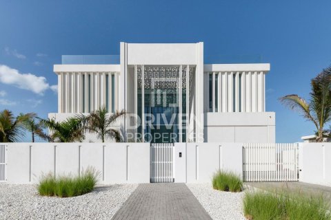Huvila Jumeirah, Dubai, Arabiemiraatit 5 makuuhuonetta, 1602.76 m2 № 761466 - kuva 15