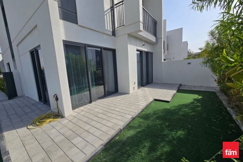 Városi lakóépület itt: Dubai, EAE, 4 hálószoba, 286.5 m², azonosító: 720448