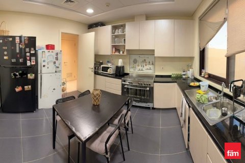 Üürile anda villa asukohaga Dubai, AÜE: 3 magamistoaga, 319.1 m² Nr 703829 - pilt 6