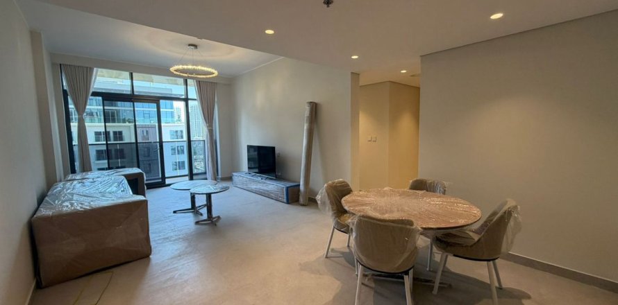 Apartment in Dubai, UAE 2 bedrooms, 111.2 sq.m. № 714404