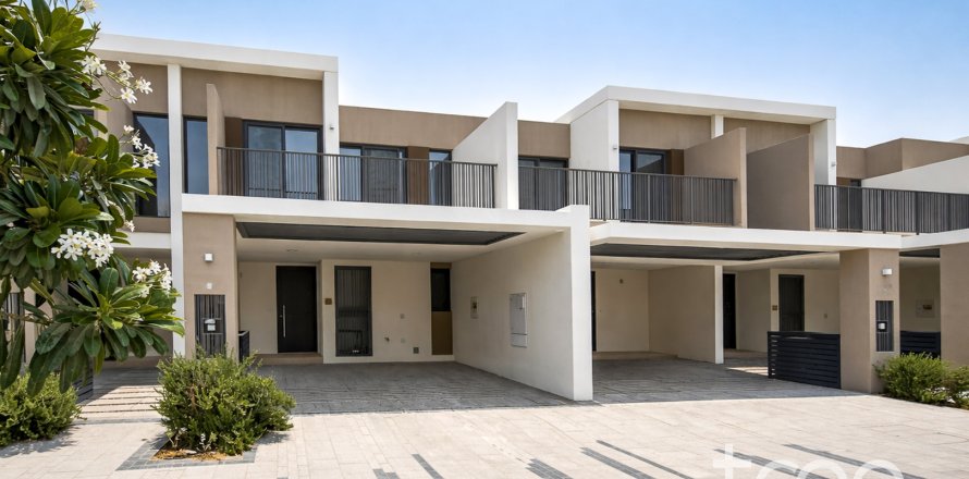 Casa urbana em Tilal Al Ghaf, Dubai, EAU 3 quartos, 199 m2 № 733243