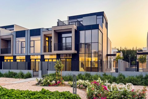Müüa villa asukohaga Mudon, Dubai, AÜE: 4 magamistoaga, 279.17 m² Nr 733183 - pilt 1