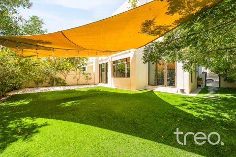 Townhouse in Reem, Dubai, UAE 4 bedrooms, 263.29 sq.m. № 733182 - photo 1