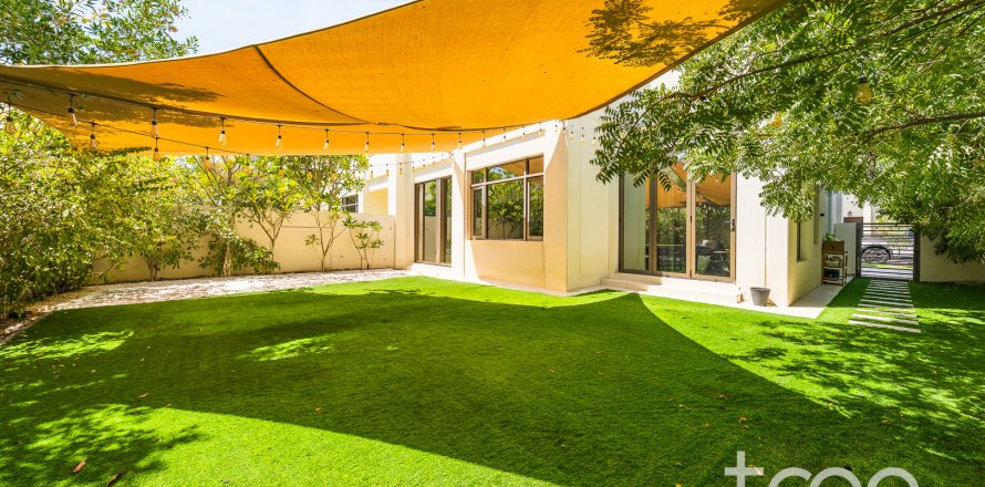Townhouse in Reem, Dubai, UAE 4 bedrooms, 263.29 sq.m. № 733182