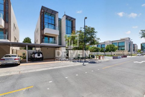Müüa villa asukohaga Meydan, Dubai, AÜE: 6 magamistoaga, 512.55 m² Nr 741774 - pilt 26