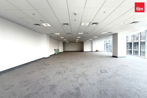 Ured u gradu Umm Ramool, Dubai, UAE 175 m2 Br. 760576 - Slika 7
