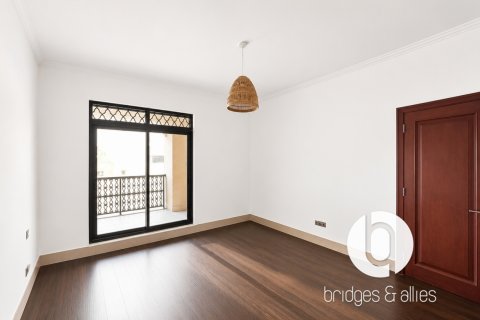 Apartmen di Old Town, Dubai, UAE 1 bilik tidur, 91 meter persegi № 739085 - foto 12