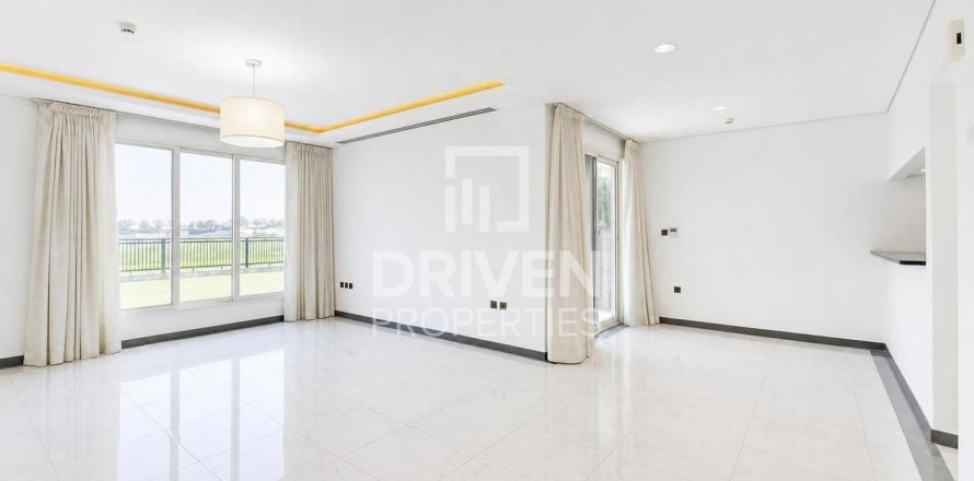 Villa à Dubai Land, Dubai, EAU: 3 chambres, 379.88 m2 № 759557