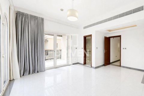 Villa à vendre à  Dubai Land, Dubai, EAU 3 chambres, 379.88 m2 № 759557 - photo 5
