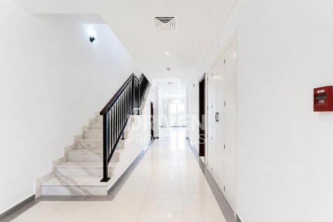 Villa à vendre à  Dubai Land, Dubai, EAU 3 chambres, 379.88 m2 № 759557 - photo 12