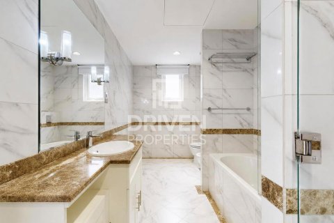 Villa à vendre à  Dubai Land, Dubai, EAU 3 chambres, 379.88 m2 № 759557 - photo 17