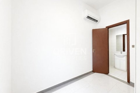 Villa à vendre à  Dubai Land, Dubai, EAU 3 chambres, 379.88 m2 № 759557 - photo 4