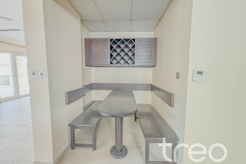 Vila v Jumeirah Park, Dubai, SAE 3 spálne, 327.67 m2 č. 733514 - Fotografia 16