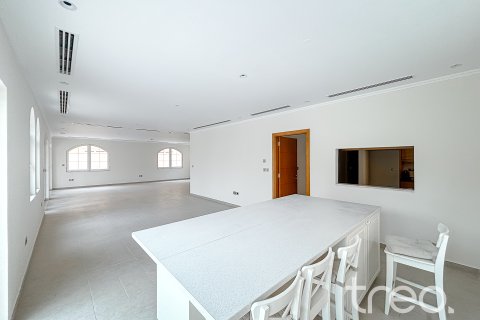 Vila di Jumeirah Park, Dubai, UAE 5 bilik tidur, 435.62 meter persegi № 733472 - foto 10