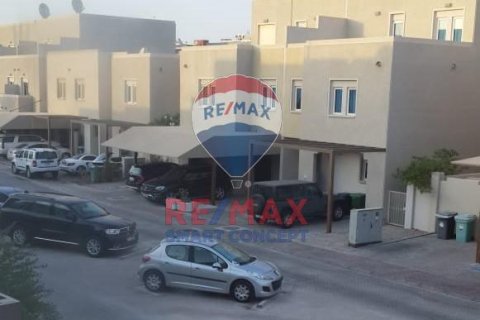 Vilë në Al Reef, Abu Dhabi, Emiratet e Bashkuara Arabe 2 dhoma gjumi, 117.3 m2. № 580531 - Foto 9