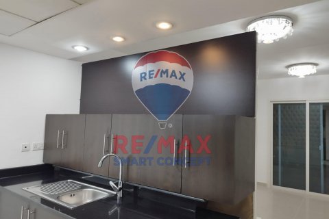 Vilë në Al Reef, Abu Dhabi, Emiratet e Bashkuara Arabe 2 dhoma gjumi, 117.3 m2. № 580531 - Foto 3