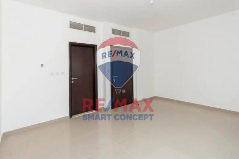 Vilë në Al Reef, Abu Dhabi, Emiratet e Bashkuara Arabe 2 dhoma gjumi, 117.3 m2. № 580531 - Foto 8