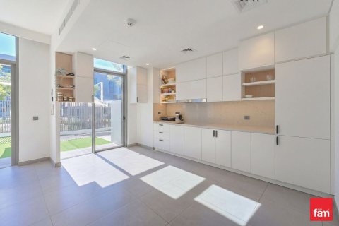 Vila u Dubai, UAE 3 spavaćih soba, 145.3 m2 Br. 703947 - fotografija 9
