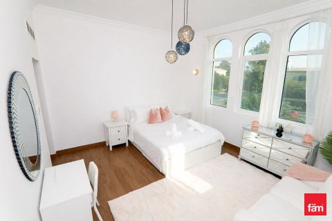 Villa zur Miete in Jumeirah Islands, Dubai, VAE 4 Schlafzimmer, 1025.9 m2 Nr. 703962 - Foto 20